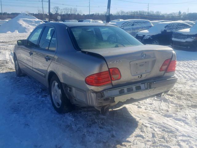 WDBJF72F9VA416089 - 1997 MERCEDES-BENZ E 420 TAN photo 3