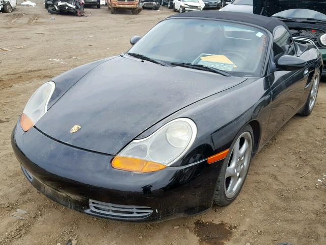 WP0CA298X1U624896 - 2001 PORSCHE BOXSTER BLACK photo 2