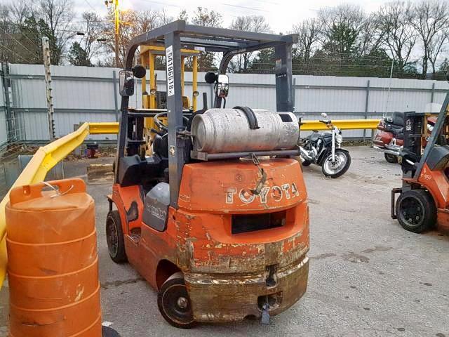 70306 - 2001 TOYOTA FORKLIFT ORANGE photo 4