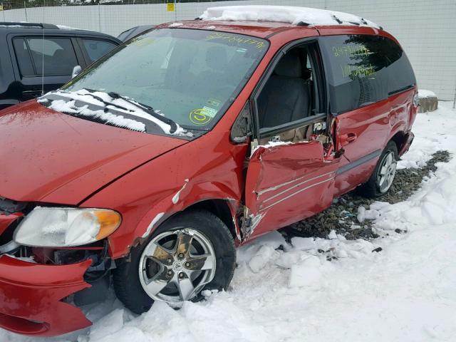 1D4GP45R35B155956 - 2005 DODGE CARAVAN SX RED photo 9