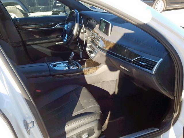 WBA7E2C51GGD99943 - 2016 BMW 740 I WHITE photo 5