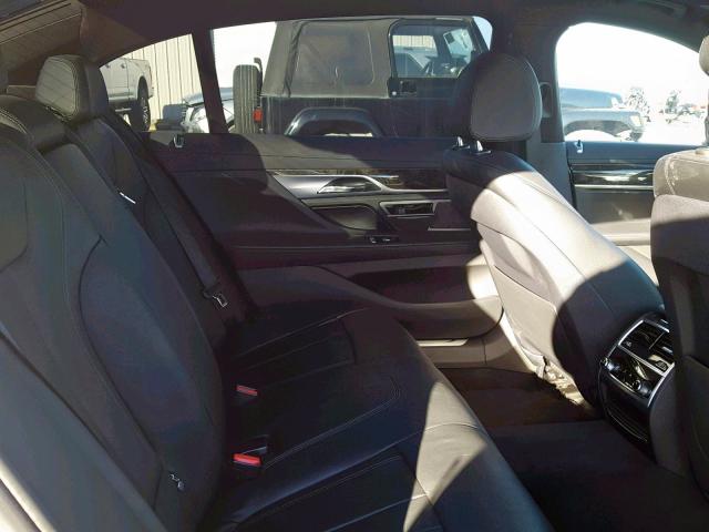 WBA7E2C51GGD99943 - 2016 BMW 740 I WHITE photo 6