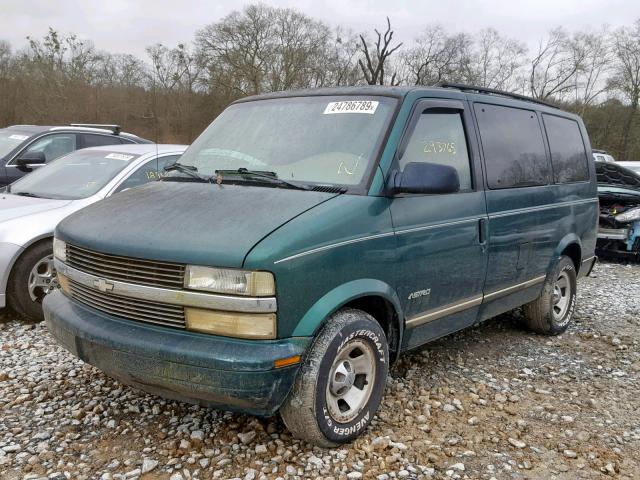 1GNDM19W1WB166082 - 1998 CHEVROLET ASTRO GREEN photo 2