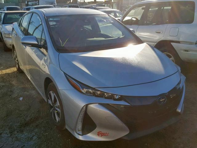 JTDKARFP0J3076803 - 2018 TOYOTA PRIUS PRIM 银色 照片 1