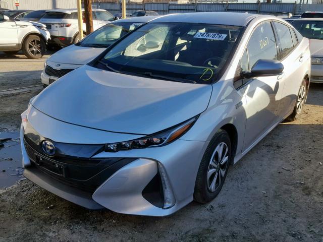JTDKARFP0J3076803 - 2018 TOYOTA PRIUS PRIM 银色 照片 2