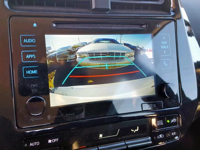 JTDKARFP0J3076803 - 2018 TOYOTA PRIUS PRIM 银色 照片 9