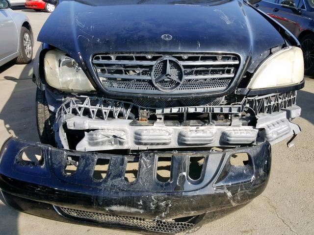 4JGAB54E8WA017922 - 1998 MERCEDES-BENZ ML 320 BLACK photo 9