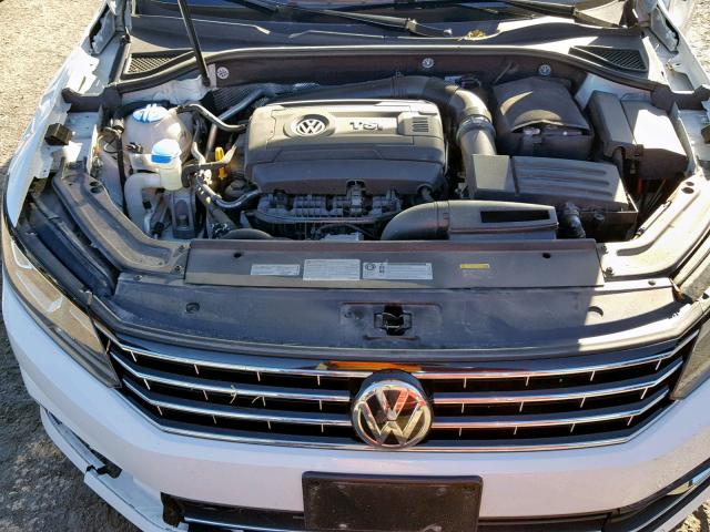 1VWBT7A3XGC030159 - 2016 VOLKSWAGEN PASSAT SE WHITE photo 7