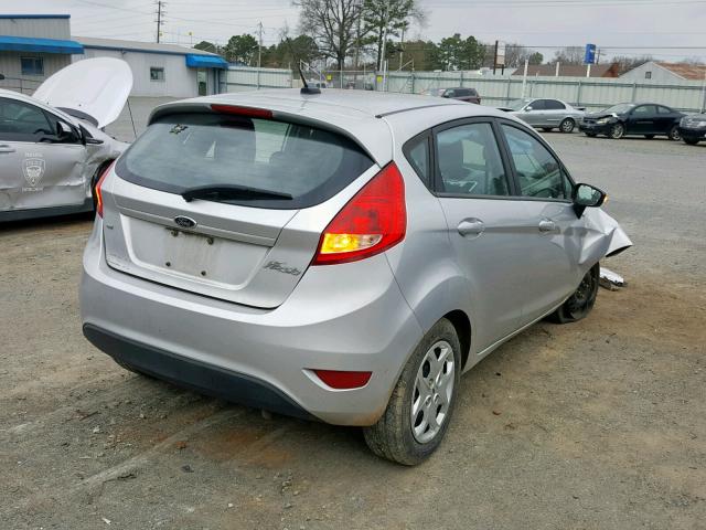 3FADP4EJ7DM223618 - 2013 FORD FIESTA SE SILVER photo 4