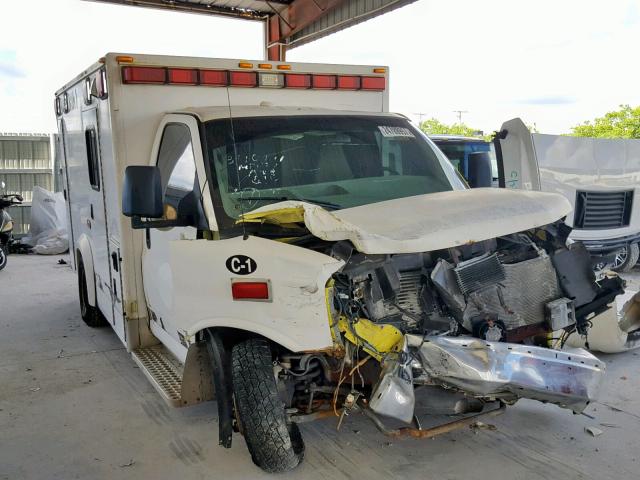 1GBJG316671227285 - 2007 CHEVROLET EXPRESS CU WHITE photo 1