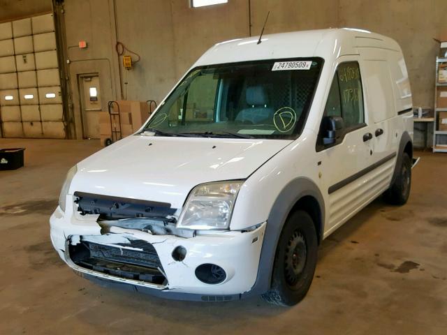 NM0LS7BN5BT071508 - 2011 FORD TRANSIT CO WHITE photo 2