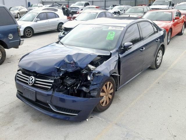 1VWAP7A39DC061656 - 2013 VOLKSWAGEN PASSAT S BLUE photo 2