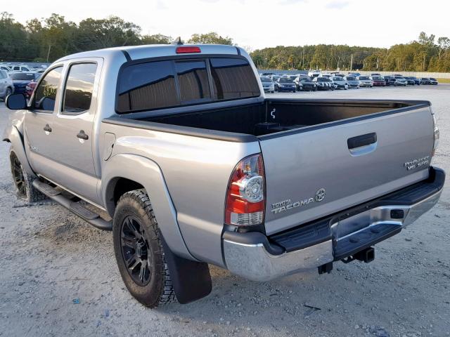 5TFJU4GNXFX086080 - 2015 TOYOTA TACOMA DOU SILVER photo 3