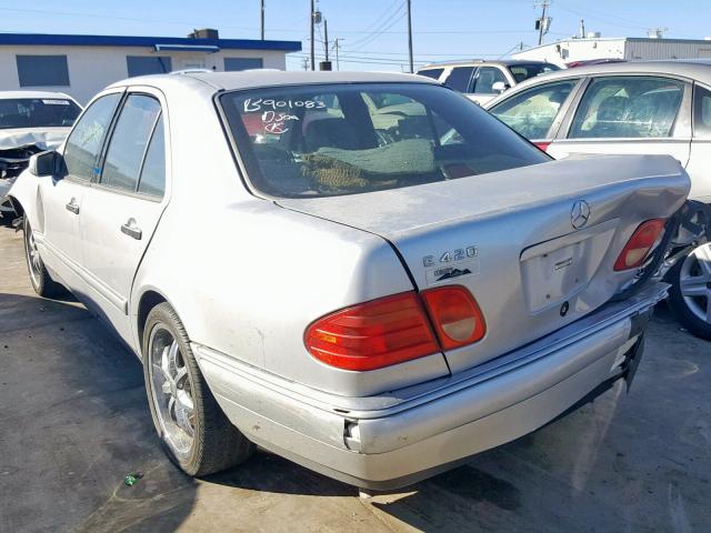 WDBJF72F4VA112345 - 1997 MERCEDES-BENZ E 420 SILVER photo 3