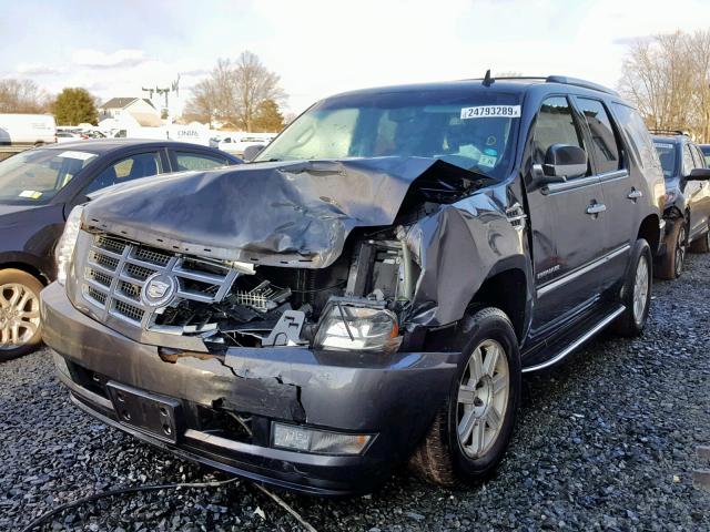 1GYS4AEF5BR219481 - 2011 CADILLAC ESCALADE GRAY photo 2