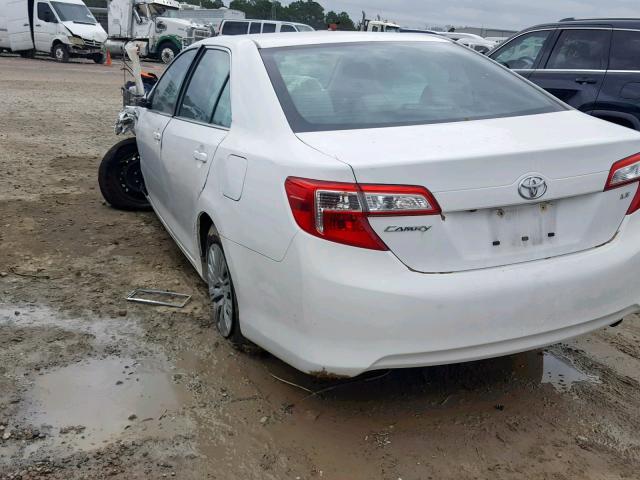 4T1BF1FK5EU354677 - 2014 TOYOTA CAMRY L WHITE photo 3