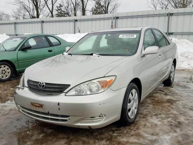 4T1BE32K94U897050 - 2004 TOYOTA CAMRY LE SILVER photo 2