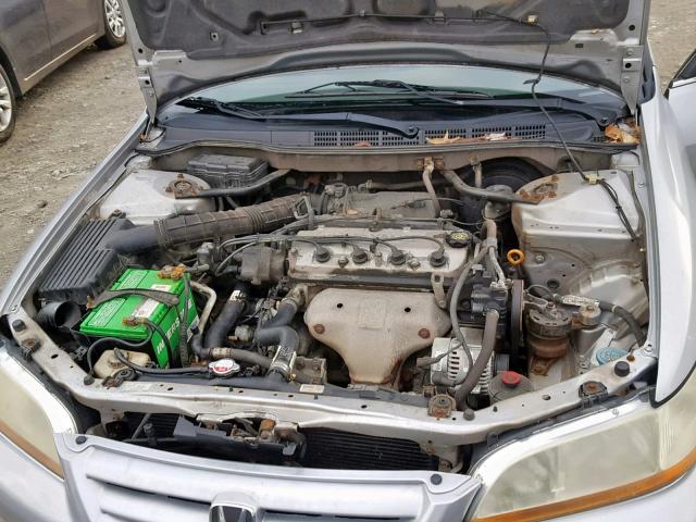 1HGCF86642A019042 - 2002 HONDA ACCORD VAL SILVER photo 7