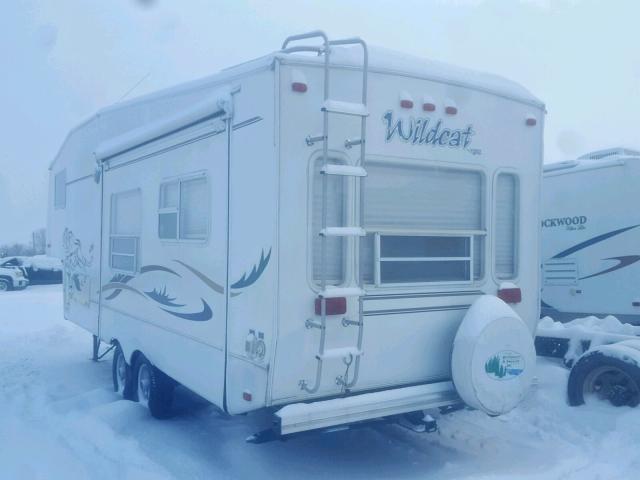 4X4FWCC293V004508 - 2003 WILD 5TH WHEEL WHITE photo 3