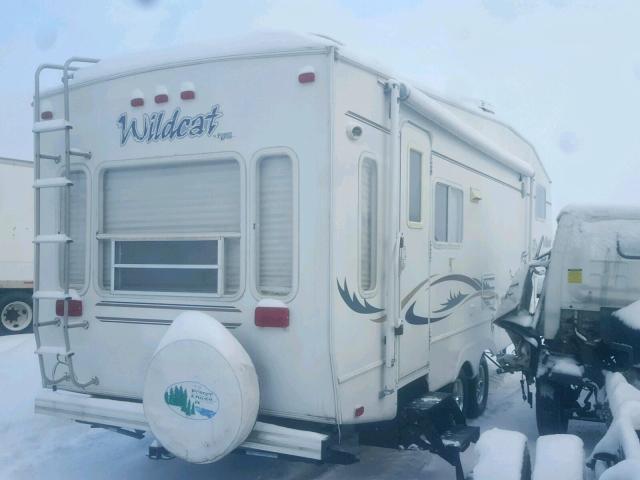 4X4FWCC293V004508 - 2003 WILD 5TH WHEEL WHITE photo 4