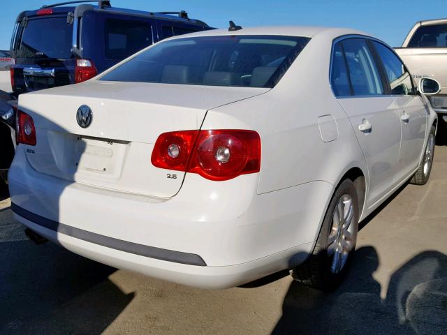 3VWSG71K27M011387 - 2007 VOLKSWAGEN JETTA 2.5 WHITE photo 4