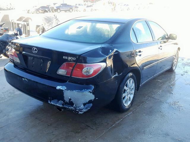 JTHBF30GX20031568 - 2002 LEXUS ES 300 BLACK photo 4