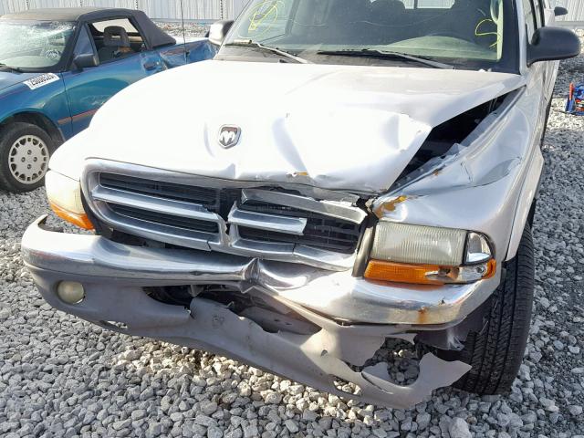 1B7HG48N82S633486 - 2002 DODGE DAKOTA QUA SILVER photo 9