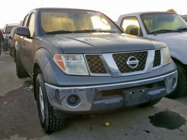 1N6AD07W46C400876 - 2006 NISSAN FRONTIER C GRAY photo 1