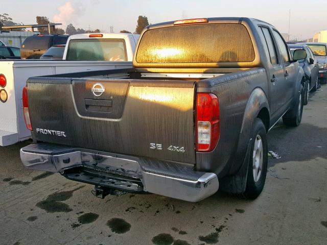 1N6AD07W46C400876 - 2006 NISSAN FRONTIER C GRAY photo 4