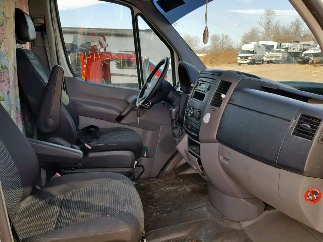 WD0PF445775210514 - 2007 DODGE SPRINTER 3 WHITE photo 5