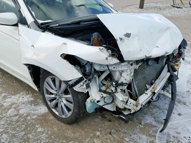 1HGCP2E78CA001584 - 2012 HONDA ACCORD EX WHITE photo 9