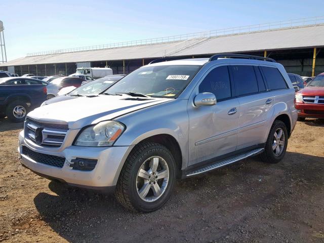 4JGBF71E98A418262 - 2008 MERCEDES-BENZ GL 450 4MA SILVER photo 2