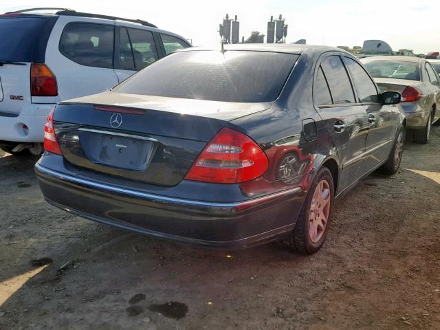 WDBUF65J35A653863 - 2005 MERCEDES-BENZ E 320 BLACK photo 4