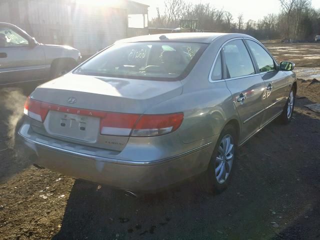 KMHFC46F48A320394 - 2008 HYUNDAI AZERA SE GOLD photo 4