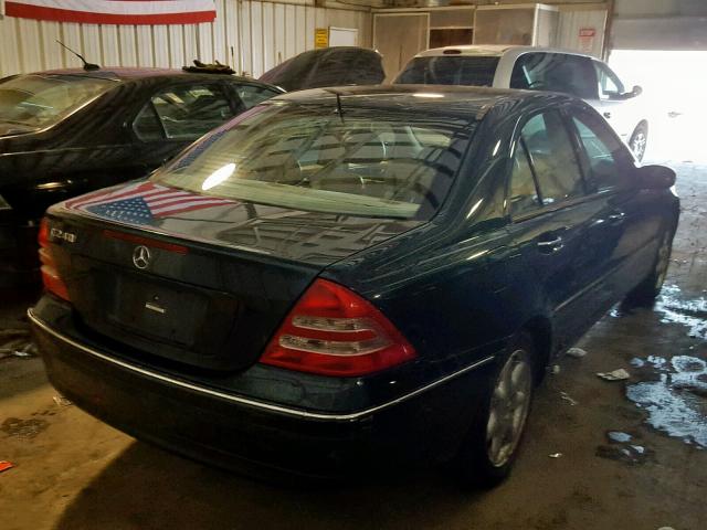 WDBRF61J72F229497 - 2002 MERCEDES-BENZ C 240 GREEN photo 4