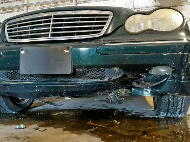 WDBRF61J72F229497 - 2002 MERCEDES-BENZ C 240 GREEN photo 9