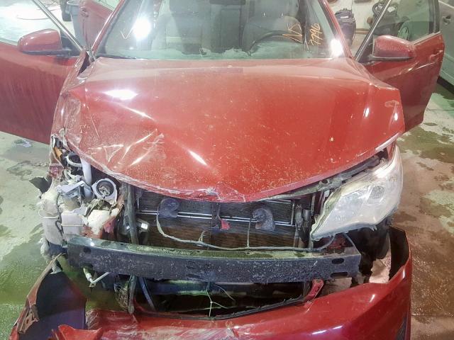 4T1BD1FK7CU027796 - 2012 TOYOTA CAMRY HYBR RED photo 7