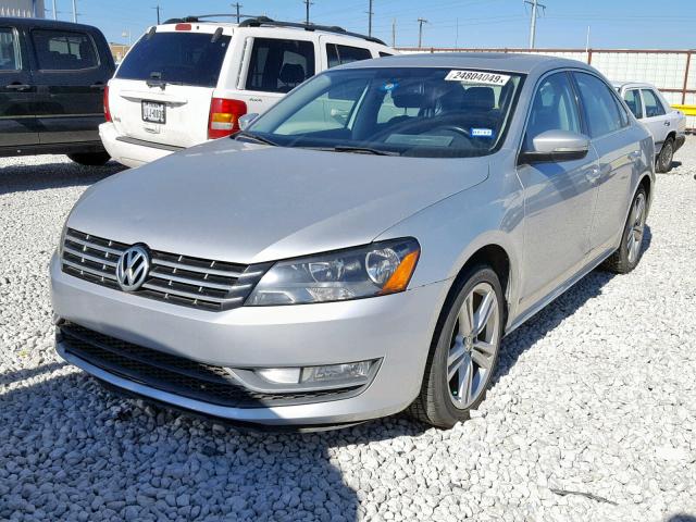 1VWBN7A36EC034815 - 2014 VOLKSWAGEN PASSAT SE SILVER photo 2