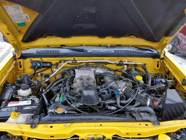 1N6MD29YX3C401517 - 2003 NISSAN FRONTIER C YELLOW photo 7