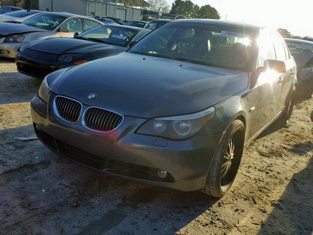 WBANF33506CS35760 - 2006 BMW 525 XI GRAY photo 2