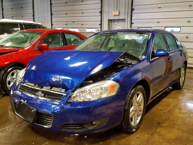 2G1WU581469122134 - 2006 CHEVROLET IMPALA LTZ BLUE photo 2