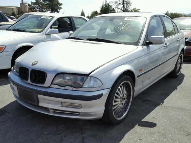 WBAAV53451JS95543 - 2001 BMW 330 I SILVER photo 2