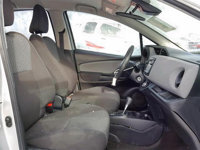 VNKKTUD34HA081500 - 2017 TOYOTA YARIS L SILVER photo 5