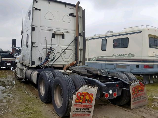 1FUJGLDR1CSBP9793 - 2012 FREIGHTLINER CASCADIA 1 WHITE photo 3