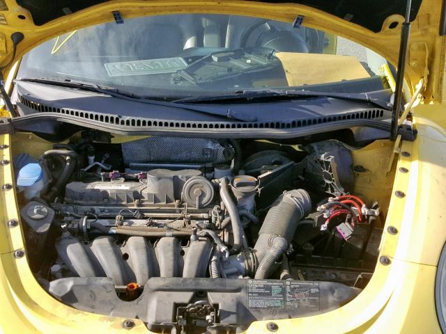 3VWPW31C77M506338 - 2007 VOLKSWAGEN NEW BEETLE Gelb Foto 7
