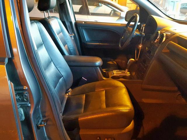 1FMZK03116GA15558 - 2006 FORD FREESTYLE GRAY photo 5