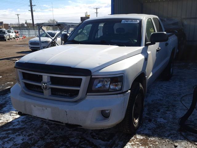 1D3HW38P89S785266 - 2009 DODGE DAKOTA SXT WHITE photo 2