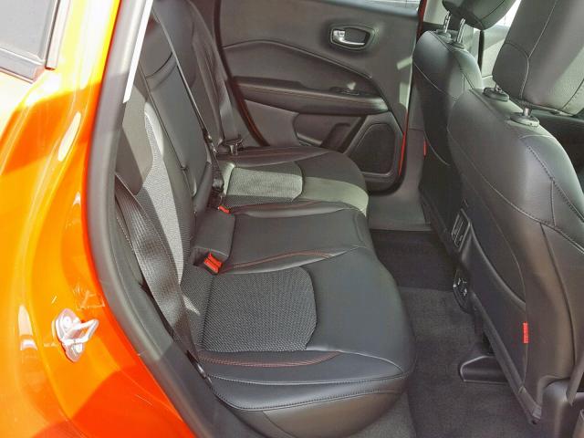 3C4NJDDB4JT373651 - 2018 JEEP COMPASS TR ORANGE photo 6