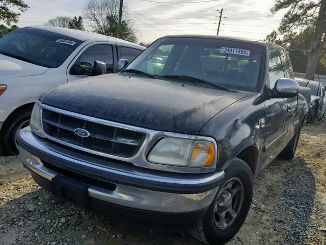 1FTZX1761WNB81771 - 1998 FORD F150 BLACK photo 2