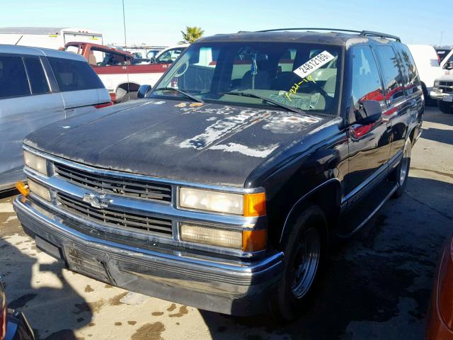 1GNEC13R3VJ384426 - 1997 CHEVROLET TAHOE C150 BLACK photo 2